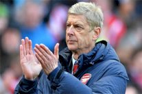 موناكو الفرنسي يغري فينغر بـ 9.2 مليون جنيه سنوياً