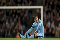 ضربة موجعة للسيتي بغياب نجمه الإسباني عن ديربي مانشستر