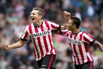 أيندهوفن يعزز موقعه في صدارة الدوري الهولندي