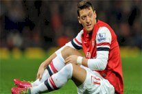 أوزيل يحسم مستقبله الاحترافي و يقرر الرحيل نحو مانشستر سيتي 