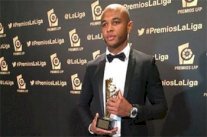 الجزائري براهيمي يتوج بجائزة أفضل لاعب إفريقي في إسبانيا