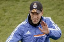 الاتحاد الفرنسي يدافع عن زيدان في قضية إيقافه عن التدريب في إسبانيا 