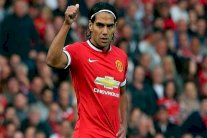 مانشستر يونايتد يلبي رغبة فالكاو ويضمه بشكل نهائي