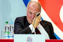 أولي هونيس بحالة جيدة في سجنه