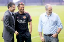 الكلاسيكو يتسبب في مشادة كلامية عنيفة بين إنريكي وزوبيزاريتا