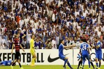 الهلال السعودي يطالب بفتح تحقيق تحكيمي