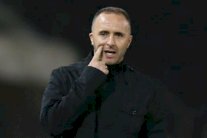 مدرب قطر بلماضي: أحترم منتخب اليمن لكن هدفنا الفوز