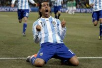 بداية ثانية لكارلوس تيفيز مع الأرجنتين