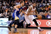 فينيكس صنز يلحق الخسارة الأولى بغولدن ستايت في دوري الـNBA