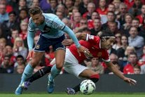 ضربة جديدة لمانشستر يونايتد بغياب فالكاو لأسبوعين آخرين