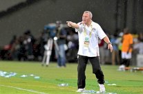 الاتحاد المصري يقيل مدرب المنتخب شوقي غريب