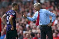 صحيفة إسبانية تشن هجوماً شرساً على فينغر بسبب فيرمايلين