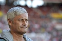 استقالة آرمين فيه من تدريب شتوتغارت