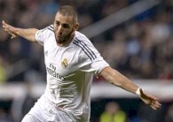 الفرنسي كريم بنزيمة يحقق رقم شخصي جديد في عام 2014