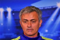 مورينيو يستبعد فكرة تعاقد تشلسي مع ريوس