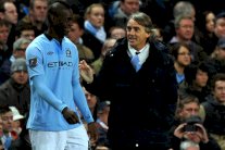 مانشيني يهاتف بالوتيلي لإعادته من جديد لصفوف إنتر ميلان