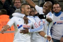 مرسيليا يستعيد صدارة الدوري الفرنسي وليون المركز الثالث