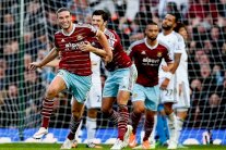 كارول يقود وست هام إلى المركز الثالث مؤقتاً في البريميرليغ