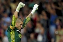 اختيار فيكتور فالديز افضل حارس في تاريخ الدوري الإسباني