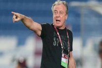 الخريطيات القطري يقيل مدربه الفرنسي مارشان