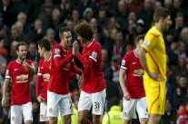 اليونايتد يذل ليفربول بثلاثية وروما يقترب من اليوفي 