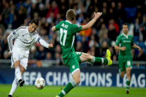 رونالدو خرج غاضباً من مباراة لودوغريتس بسبب ميسي 