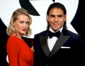 الأرجنتينية تارون ترد على فان غال: زوجي فالكاو جاهز بنسبة 100%