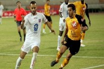 القادسية يسقط امام الكويت والعربي يتمسك بصدارة الدوري الكويتي