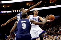 أوكلاهوما يتغلب على كليفلاند في غياب لوبرون