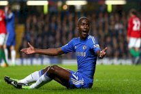 اليوفي يطارد راميريز خشية رحيل نجميه فيدال وبول بوغبا