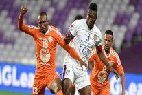العين إلى صدارة الدوري الإماراتي مؤقتاً