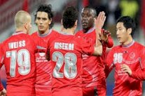 لخويا يسعى للتمسك بصدارة الدوري القطري