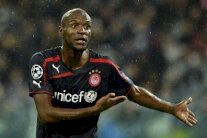 الفرنسي إريك أبيدال يضع حداً لمسيرته الكروية