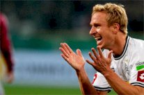 الألماني مايك هانكه يعلن اعتزاله