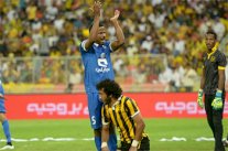 النصر يضرب موعداً مع الأهلي والهلال يقصي الاتحاد