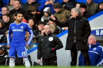 الغموض يحيط بمستقبل المصري صلاح مع تشلسي مورينيو