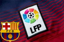 الرابطة الإسبانية المحترفة تتضامن مع برشلونة 