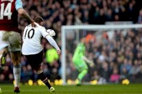 روني معلقاً على هدفه: أفضل من هدف بيكهام في ويمبلدون