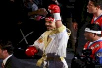 الفيليبيني باكياو يستعيد لقب بطل العالم في الوزن المتوسط