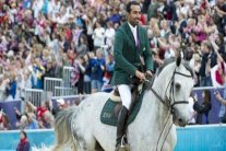 الأمير عبدالله بن متعب يعتزل الفروسية بعد مسيرة صاخبة بالإنجازات