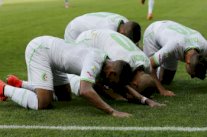 تساؤلات حول صيام لاعبي الجزائر في حال التأهل إلى الدور الثاني