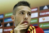 خوردي ألبا يتهجم على صحافي إسباني ويهدده بقطع رأسه