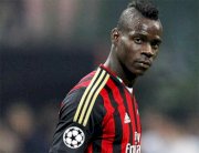 حزن بالوتيلي يدفعه بالرحيل عن صفوف ميلان بإتجاه الدوري الإنكليزي