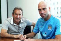 الحارس الأرجنتيني كاباييرو يوقع رسمياً لمانشستر سيتي