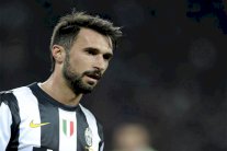 العين يضم ستوتش والجزيرة يقترب من مهاجم يوفنتوس فوزينيتش