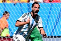 هيغواين يخرج من الصحراء ليلتحق بميسي