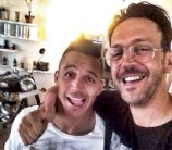 مصفف شعر اليكسيس سانشيز يؤكد رحيله من برشلونة