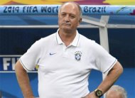 إقالة المدرب سكولاري من تدريب منتخب البرازيل