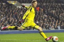 الحارس يان أوبلاك من بنفيكا إلى أتليتيكو مدريد