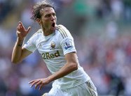 سوانسي سيتي يعلن انتقال مهاجمه الإسباني ميتشو إلى نابولي